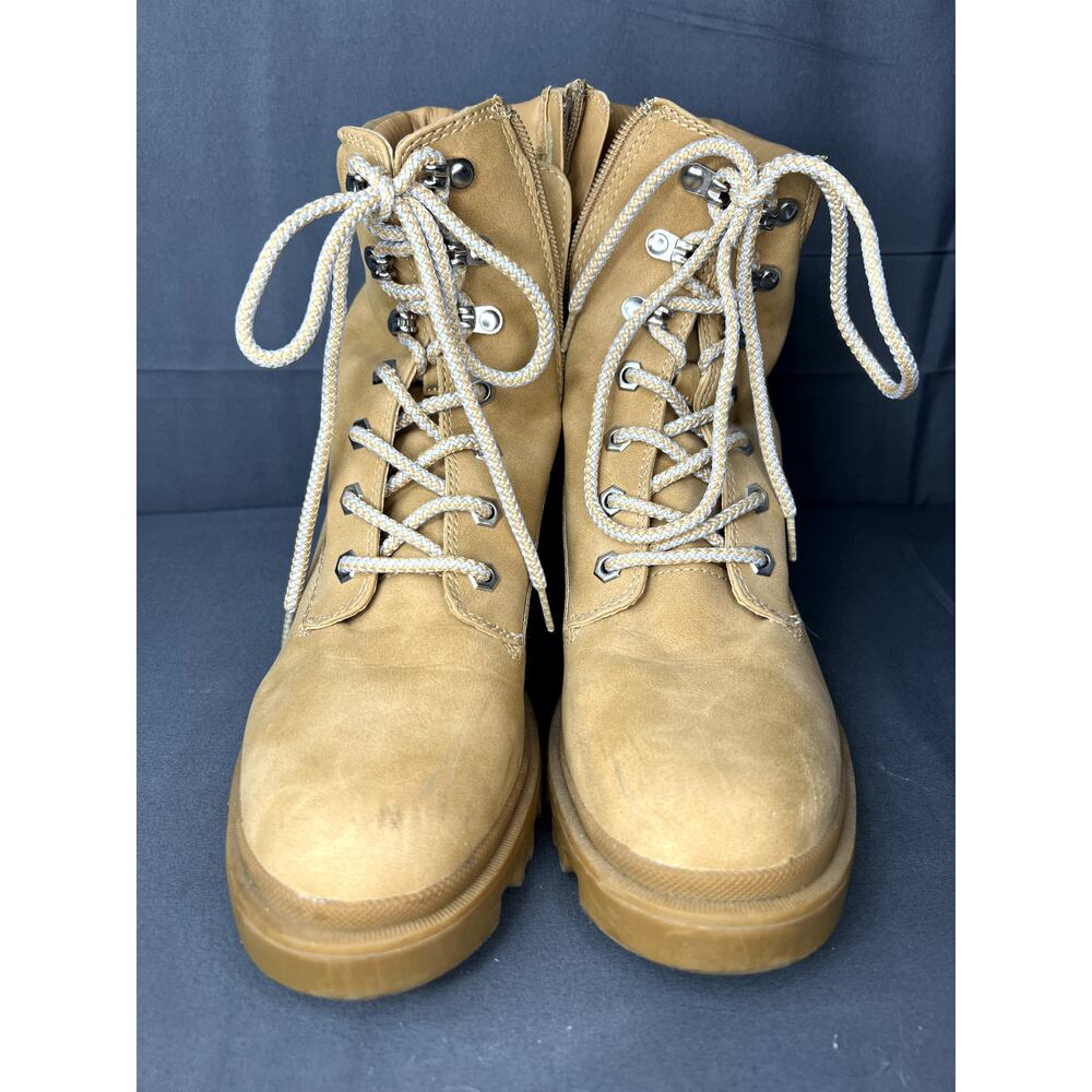 Women's Madden Girl Size 10 Construction Heel Boot